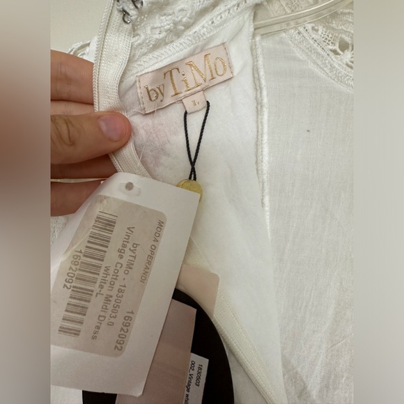 Stunning vintage inspired woman's white crochet dress new with tags - Picture 4 of 12